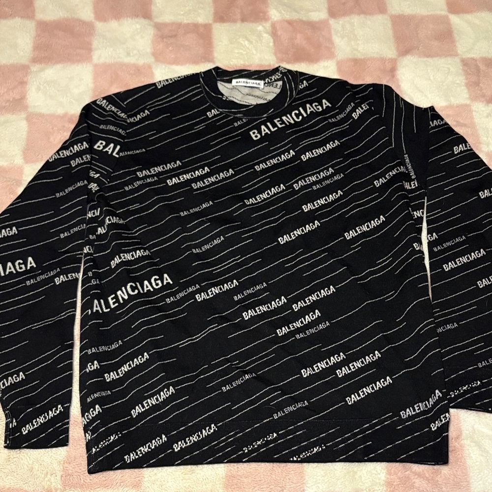 Balenciaga - Black/White Logo Sweater